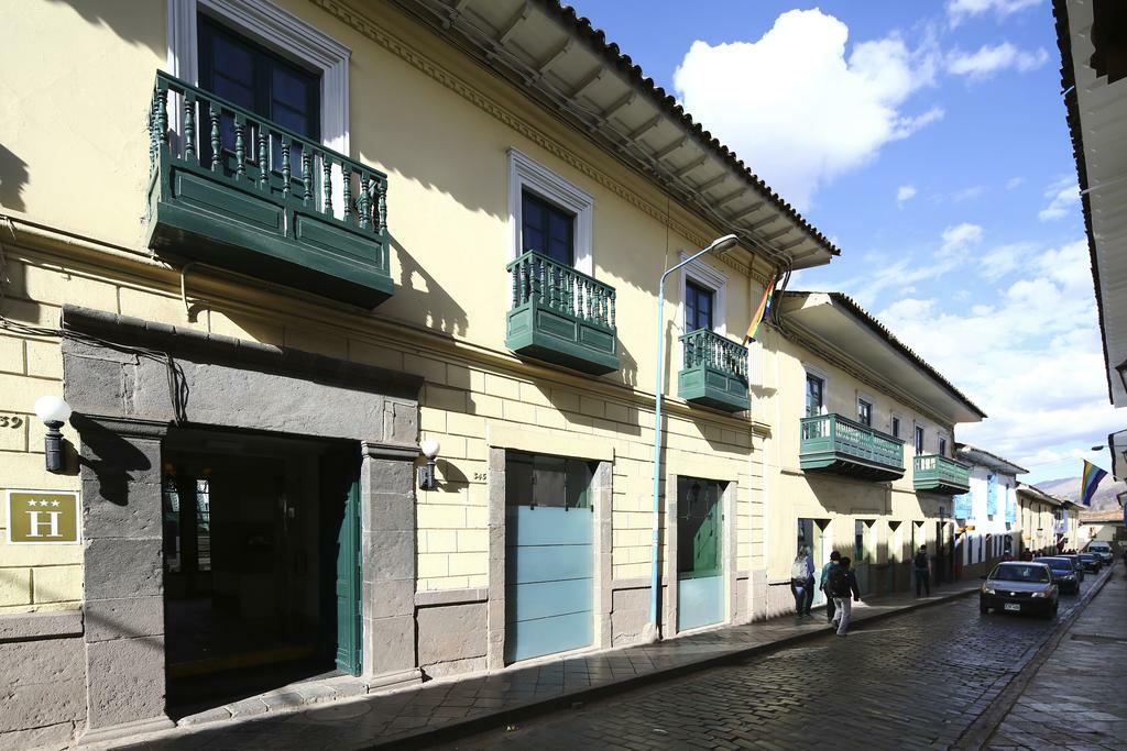 Hotel Raymi